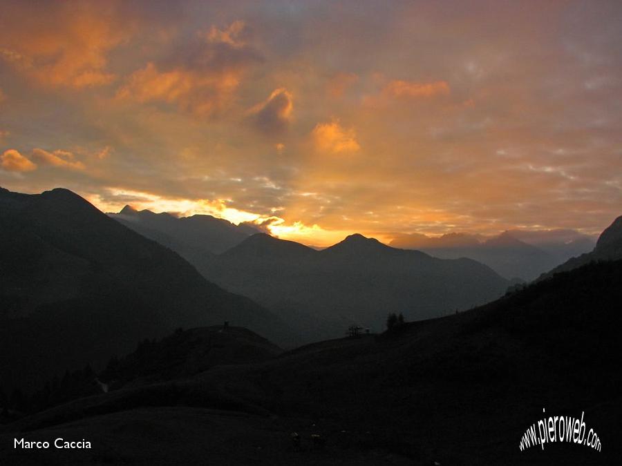 03_Raggi dietro il Corno Stella.JPG
